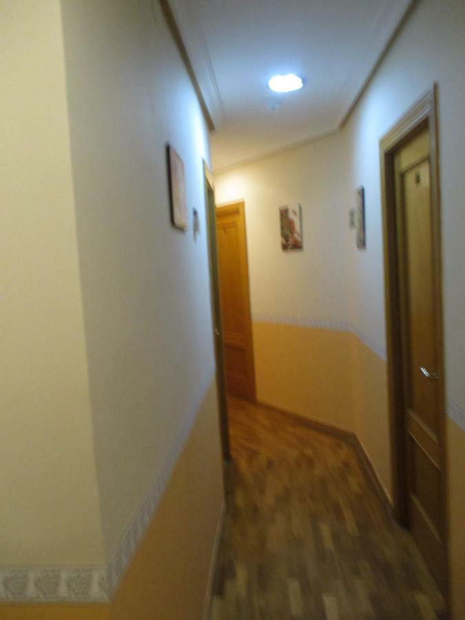 Hostal Becares Паленсия Экстерьер фото